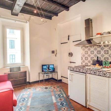Lovely Flat In The Heart Of Trastevere Rome Buitenkant foto