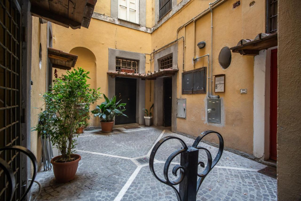Lovely Flat In The Heart Of Trastevere Rome Buitenkant foto