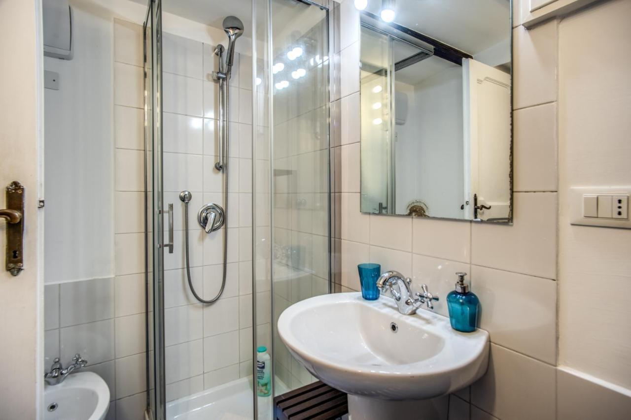 Lovely Flat In The Heart Of Trastevere Rome Buitenkant foto