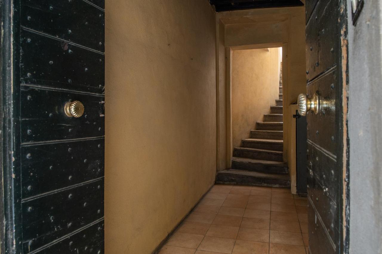 Lovely Flat In The Heart Of Trastevere Rome Buitenkant foto